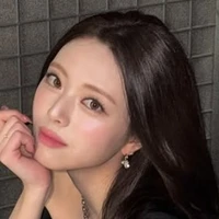 SHIN YUNA