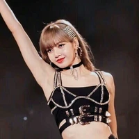 LISA CHANTIKA(Mami)