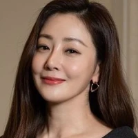 • Jung Jun-seo •