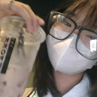 ผู้เขียน