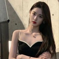 วี(ชะนีกีหลวม)