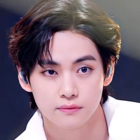 Kim Taehyung  /Alpha?/