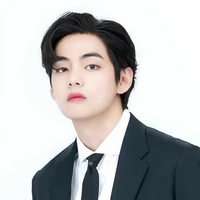 𝑻𝒂𝒆𝒉𝒚𝒖𝒏𝒈