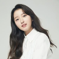 𝑪𝒂𝒎𝒊𝒍𝒆