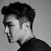 Jung Siwon ( Kakek )
