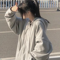 เมย์(น.อ ชอบ)