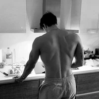 ทิศใต้(น้องเล็กของวง)