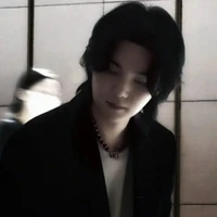 แผ่นดิน//เพื่อนพระเอก