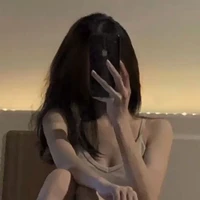 เอมมี่(นางเอก)