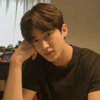 นิว (พระเอก)