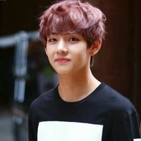 Kim Taehyung (17)