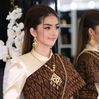 นุ่น(แม่นางเอก)