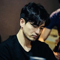 André