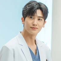 Dr.Ezra Pradipta