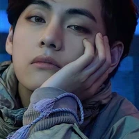 Kim Taehyung ( The Alpha King) 