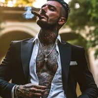 Ivan Orlov "El rey" (Mafioso, y líder)