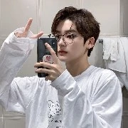 เจมส์(น้องรหัสนางเอก)