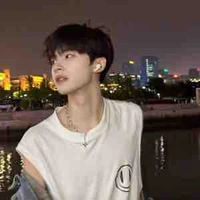จัสติน🥣(เพื่อนน.อ)