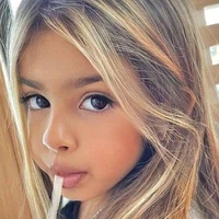 Mariana(O.P)hija de sebas