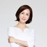 คาริสา(แม่พระเอก)