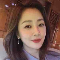 Sra Yara (mãe Jack)