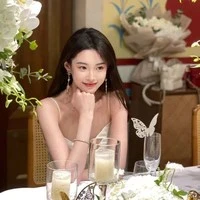 เพียว(นางเอก)