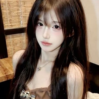 พลอย (นอ)