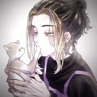 Autora~~ { Euu }