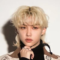 Lee Félix ( 21 ans, oméga, pauvre)