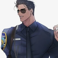 polícial. Mikael Mitchell