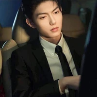 ดนัย(พ่อ พ.อ+มาเฟีย)