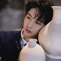 อินจุน ( พี่ชายยอง )