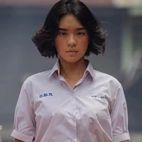 พนอ