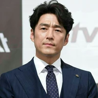 Mr Kim