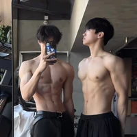 สุดหล่อ