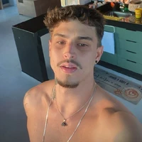 Léo