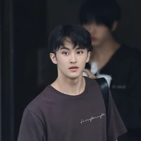 mark lee [hyung 10]