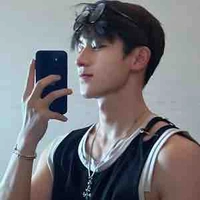 โอบหนาว [นายเอก]