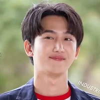 เเซม(เเฟนพี่กลอย+เพื่อนพ.อ.)