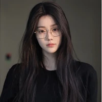 ปรางทิพย์(นางเอก)