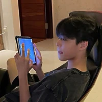 นิน เพื่อน น.อ