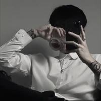 มิค[เพื่อนพระเอก]