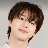 Kim Jimin ( 22 ans, oméga)