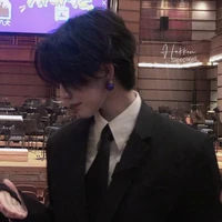Bass🕷️ {มือช้ายคินท์}