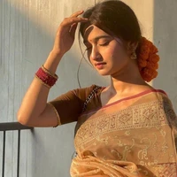 avni singhania/ Fl