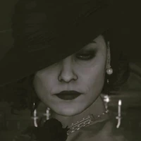 Aunty | Book shop owner