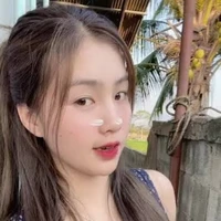 นิเนีย//เพื่อนนางเอก