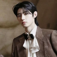 Sunghoon / prince aide