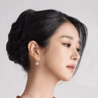 Kim Seo Yeaji