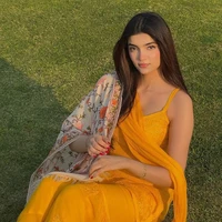 Khushi Raizada (Ml